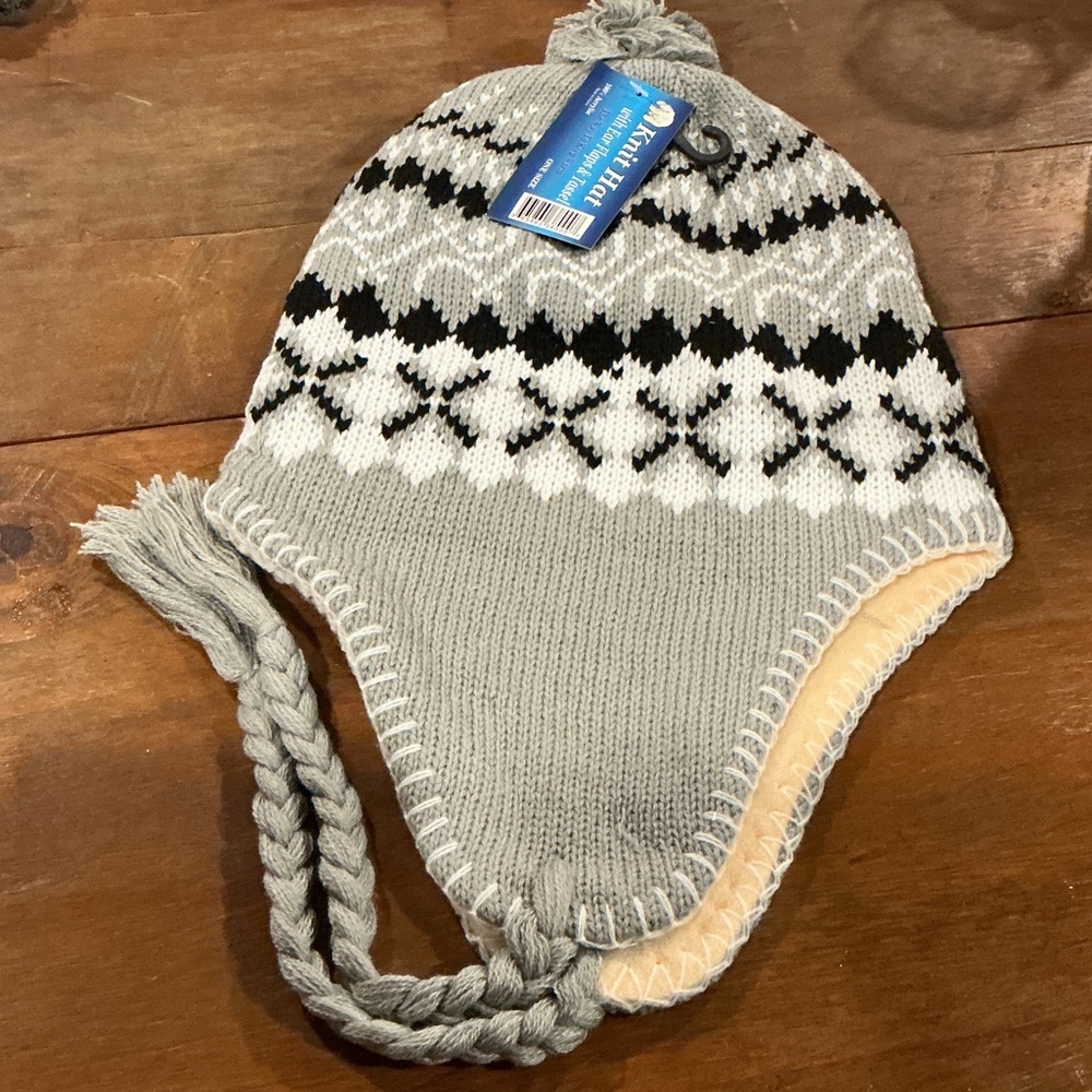 NWT 100% Acrylic Knit Hat with Ear Flaps and Tassels Gray White Black OS